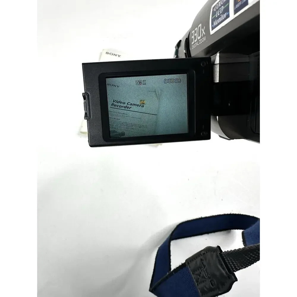 Sony Handycam Vision CCD-TRV36 NTSC Hi8 NightShot Camcorder WORKS Needs Battery